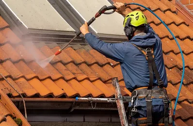 Démoussage et hydrofuge de toiture à Margival